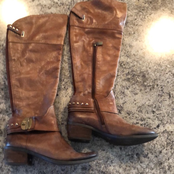 Vince Camuto Shoes - Brown western style round toe boots